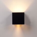 Wandlamp Stretto kubus zwart LED