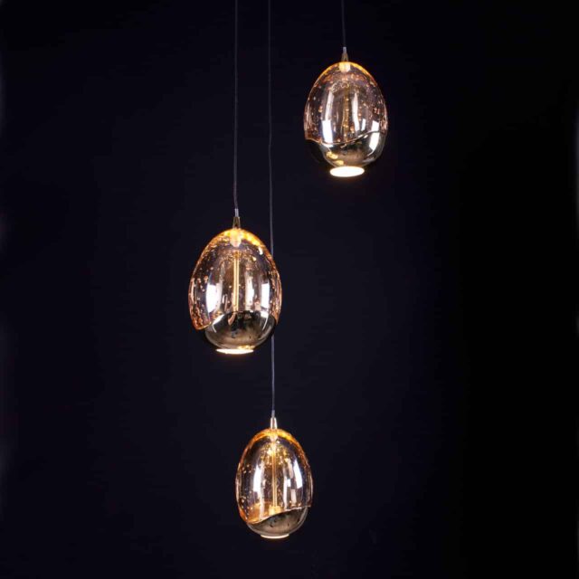 Sierlijke hanglamp Golden Egg 3-lichts rond