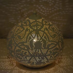 Oosterse metalen tafellamp Ø30cm Filigrain Onion Design wit-goud - Afbeelding 2