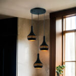 Hanglamp Canna 3-lichts getrapt | Zwart design met goudkleurige binnenkant | Opengewerkte kappen - Afbeelding 2